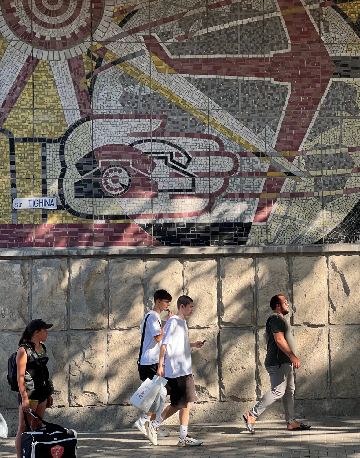 Mosaic Tour — photo 9